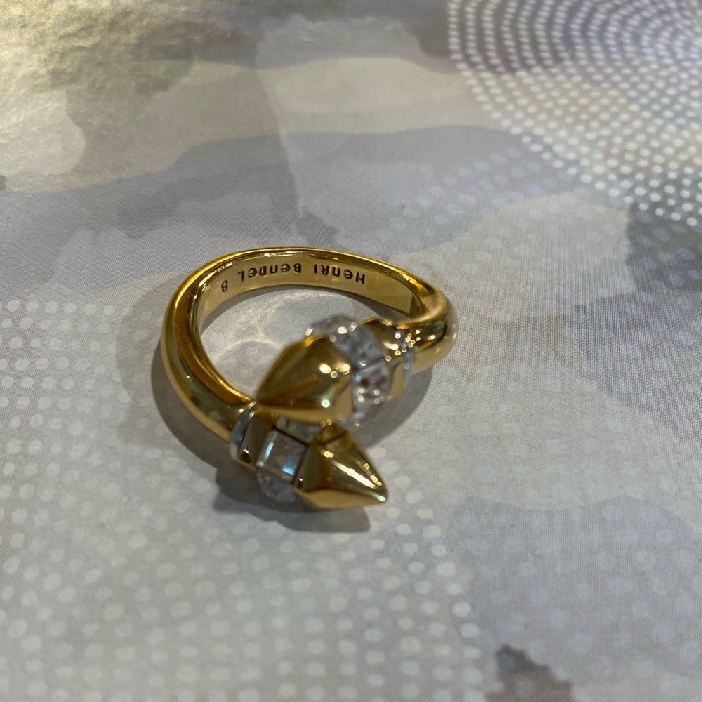 Henri Bendel Ring